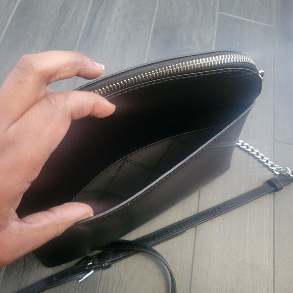 MICHAEL KORS Black Saffiano Leather Dome Crossbody Bag Silver Chain - Picture 5 of 11